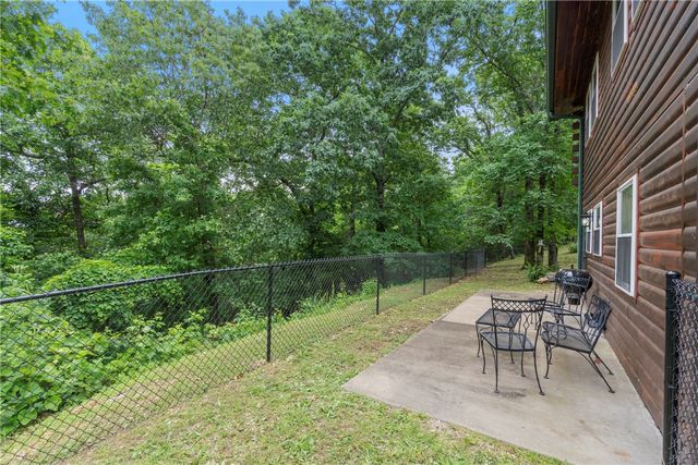 805 County Road 309, Eureka Springs, AR 72632