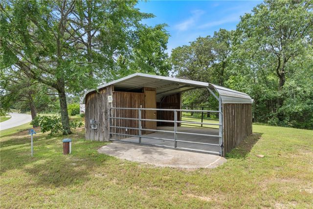 805 County Road 309, Eureka Springs, AR 72632