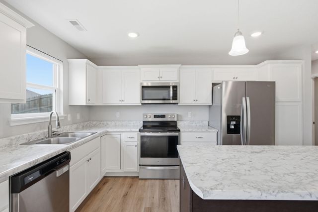 5502 GEYSER BLVD, Columbia, MO 65202