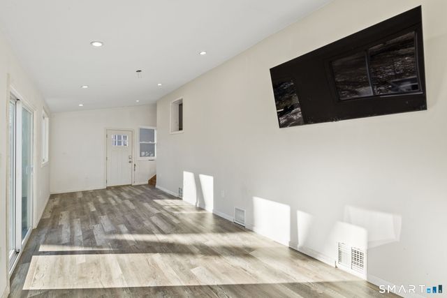 247 Chester Street, East Hartford, CT 06108