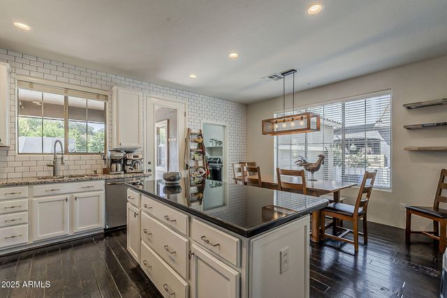 2669 E TAMARISK Street, Gilbert, AZ 85296