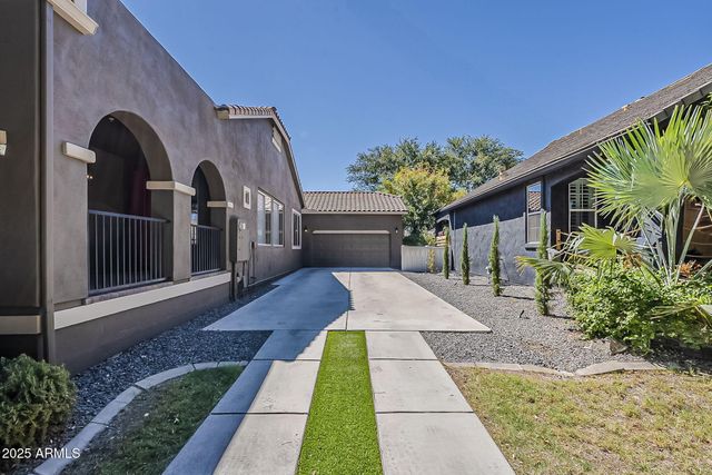 2669 E TAMARISK Street, Gilbert, AZ 85296