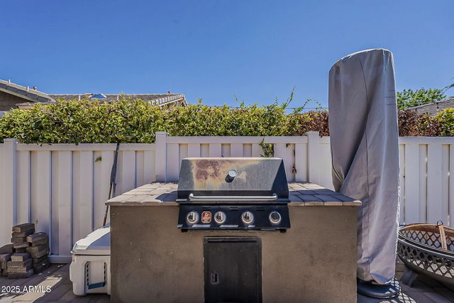 2669 E TAMARISK Street, Gilbert, AZ 85296