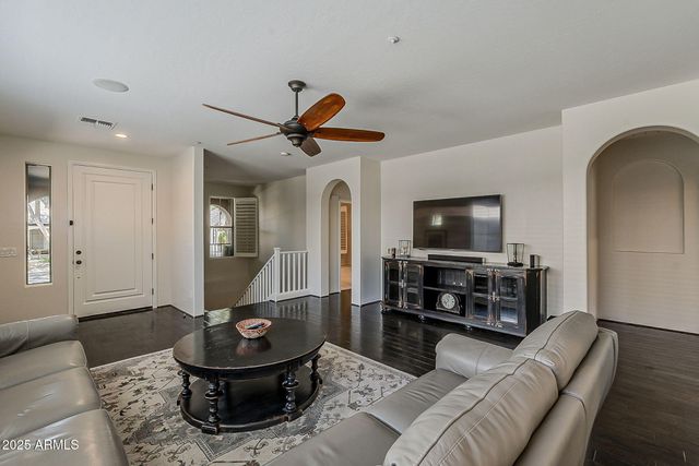 2669 E TAMARISK Street, Gilbert, AZ 85296