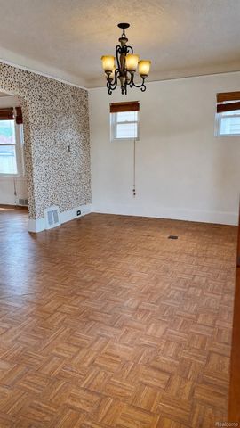 6131 Appoline Street, Dearborn, MI 48126