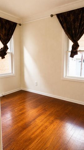 6131 Appoline Street, Dearborn, MI 48126