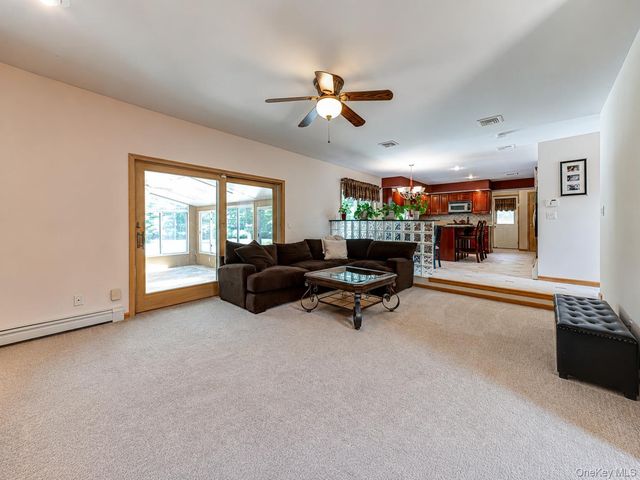 11 Annemarie Drive, Saint James, NY 11780