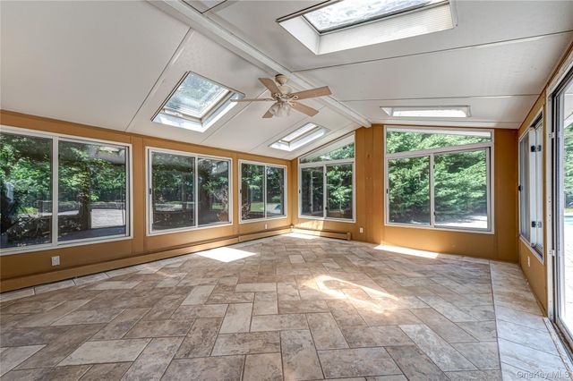 11 Annemarie Drive, Saint James, NY 11780
