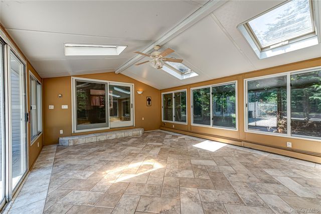 11 Annemarie Drive, Saint James, NY 11780