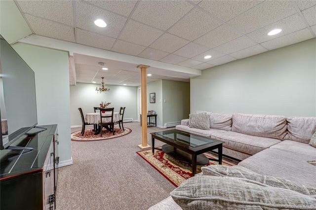 11 Annemarie Drive, Saint James, NY 11780
