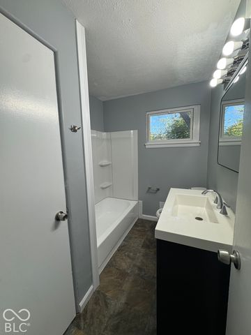 3925 Campbell Avenue, Indianapolis, IN 46226
