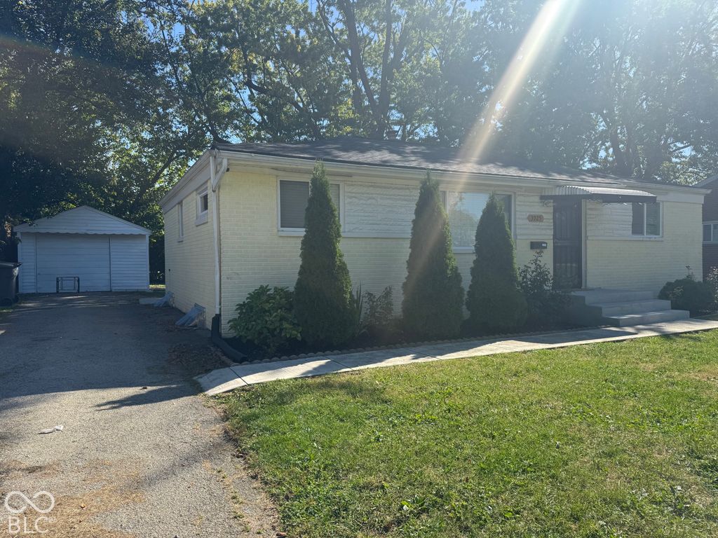 3925 Campbell Avenue, Indianapolis, IN 46226