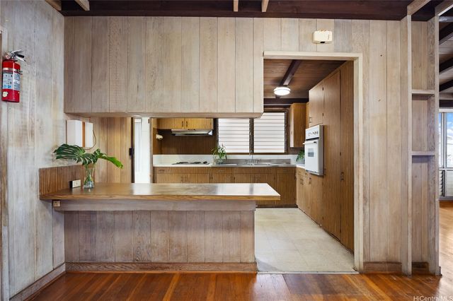 1599 Ala Amoamo Street, Honolulu, HI 96819