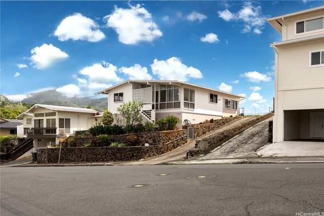 1599 Ala Amoamo Street, Honolulu, HI 96819