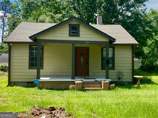 824 White Street, Griffin, GA 30223