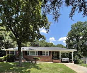 4270 S Main Street, Acworth, GA 30101