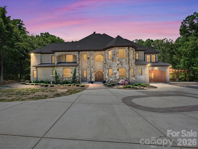 6112 Rehobeth Road, Waxhaw, NC 28173