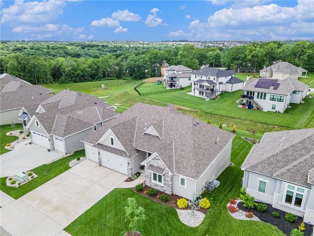 130 NW Ambersham Drive, Lee's Summit, MO 64081