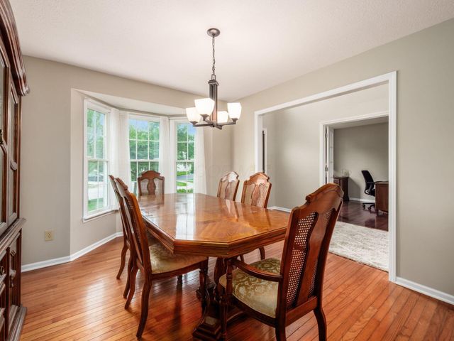 7446 Loy Rush Court, Canal Winchester, OH 43110