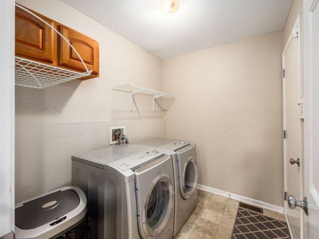 7446 Loy Rush Court, Canal Winchester, OH 43110