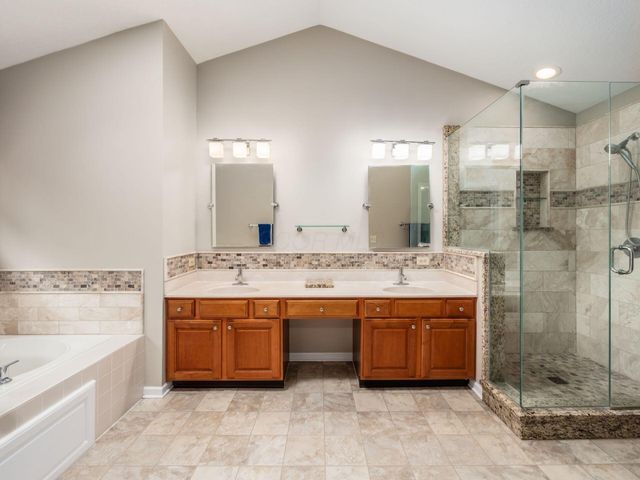 7446 Loy Rush Court, Canal Winchester, OH 43110
