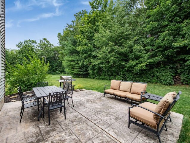 7446 Loy Rush Court, Canal Winchester, OH 43110