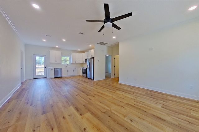 5518 W Railroad Ave, Patterson, GA 31557