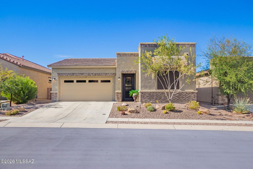 13215 N Stonecrop Lane, Oro Valley, AZ 85755