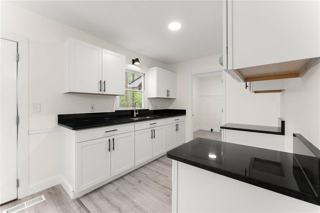 3112 Hidden Pass, Gainesville, GA 30506