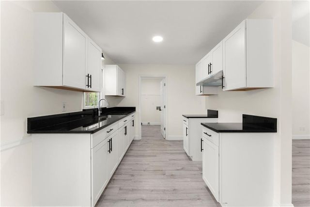 3112 Hidden Pass, Gainesville, GA 30506