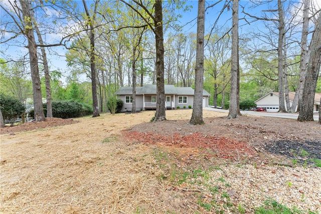 3112 Hidden Pass, Gainesville, GA 30506