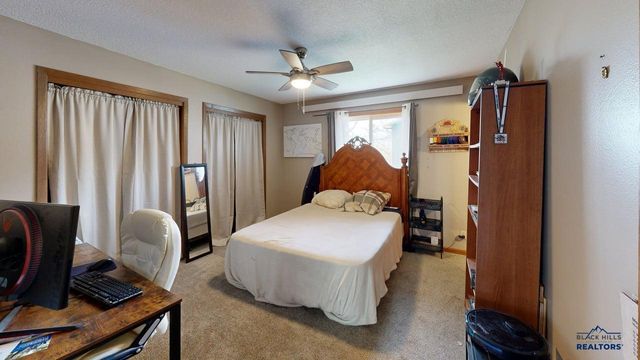 3715 LAWRENCE DR, Rapid City, SD 57701