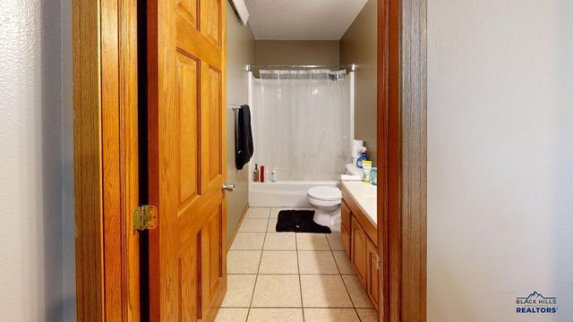 3715 LAWRENCE DR, Rapid City, SD 57701