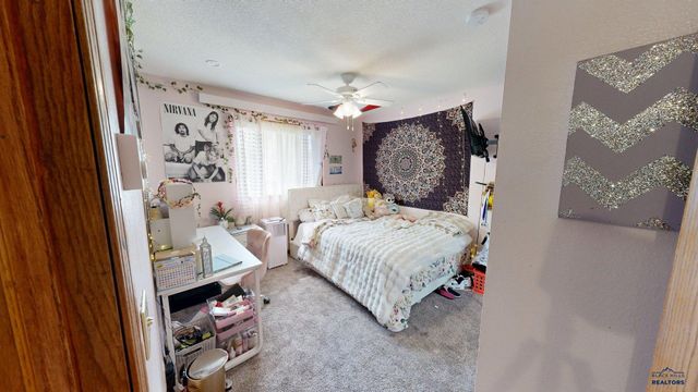 3715 LAWRENCE DR, Rapid City, SD 57701