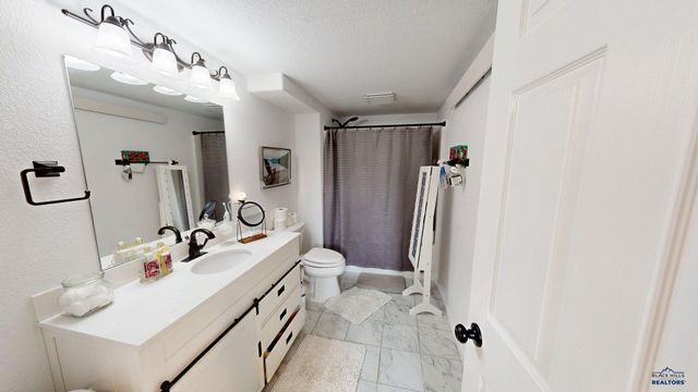 3715 LAWRENCE DR, Rapid City, SD 57701