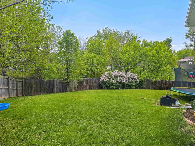 3715 LAWRENCE DR, Rapid City, SD 57701