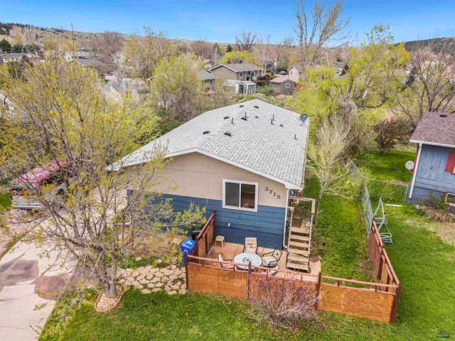 3715 LAWRENCE DR, Rapid City, SD 57701