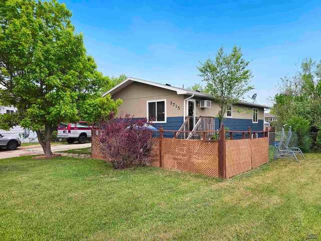 3715 LAWRENCE DR, Rapid City, SD 57701