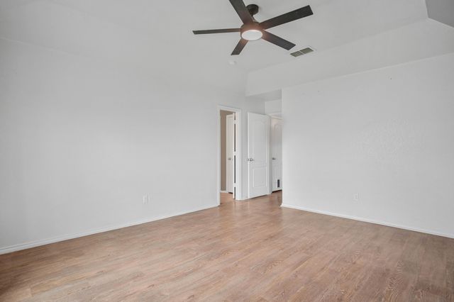 611 N 7th Street, Wolfforth, TX 79382
