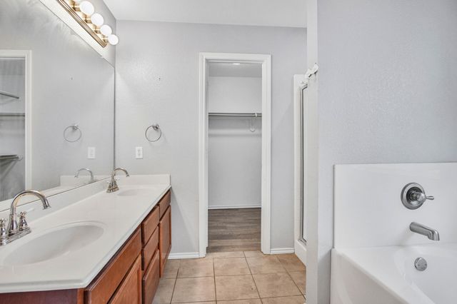 611 N 7th Street, Wolfforth, TX 79382