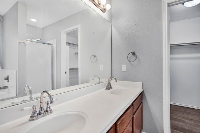 611 N 7th Street, Wolfforth, TX 79382