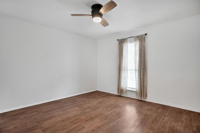 611 N 7th Street, Wolfforth, TX 79382