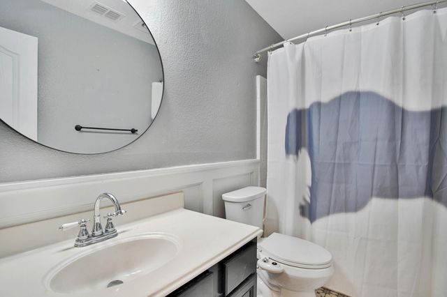 611 N 7th Street, Wolfforth, TX 79382