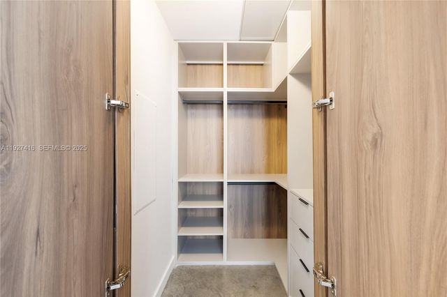 151 SE 1st St 905, Miami, FL 33131