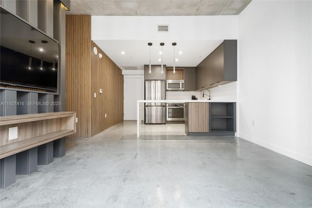 151 SE 1st St 905, Miami, FL 33131