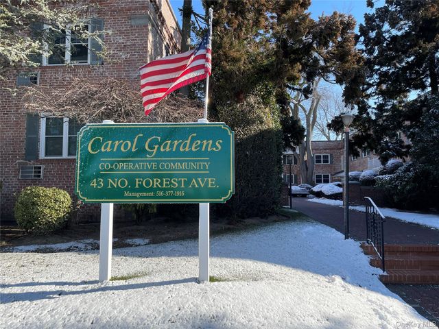 43 N Forest Avenue C21, Rockville Centre, NY 11570