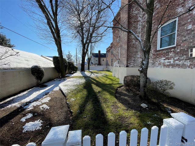 43 N Forest Avenue C21, Rockville Centre, NY 11570