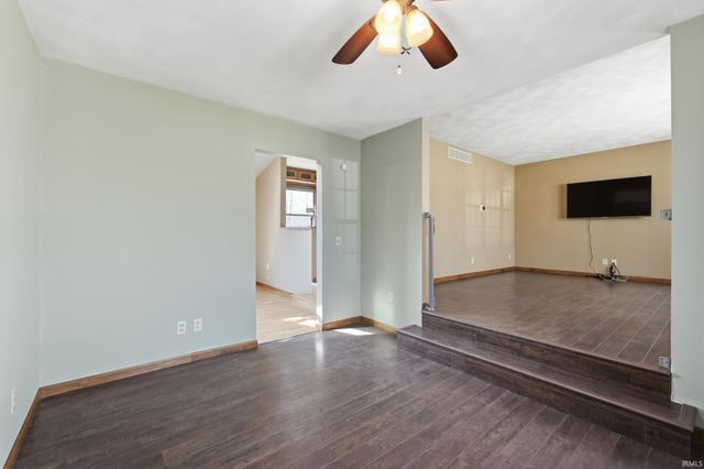 5211 Willow Bluff Trail, Huntertown, IN 46748