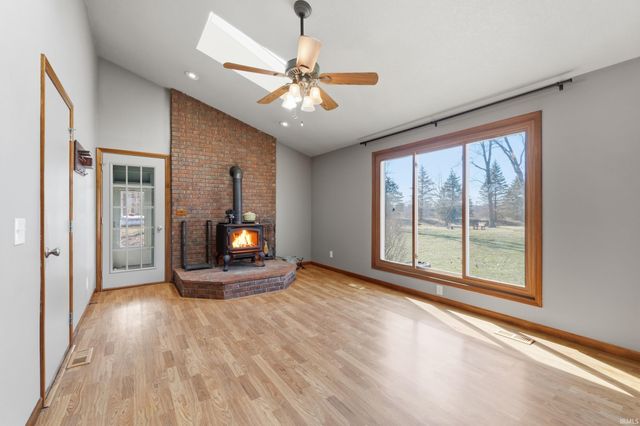 5211 Willow Bluff Trail, Huntertown, IN 46748