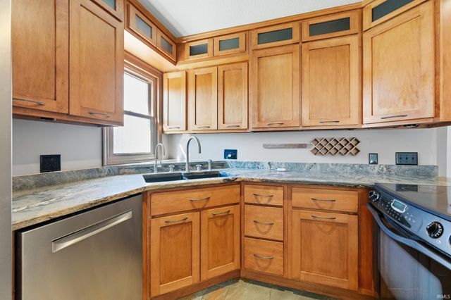 5211 Willow Bluff Trail, Huntertown, IN 46748